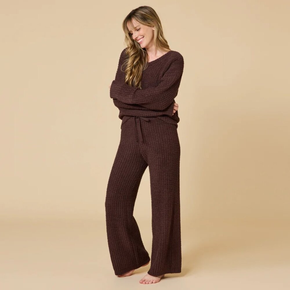 Softies Waffle Marshmallow V-Neck Luxe Lounge Set in Espresso, Size Small
